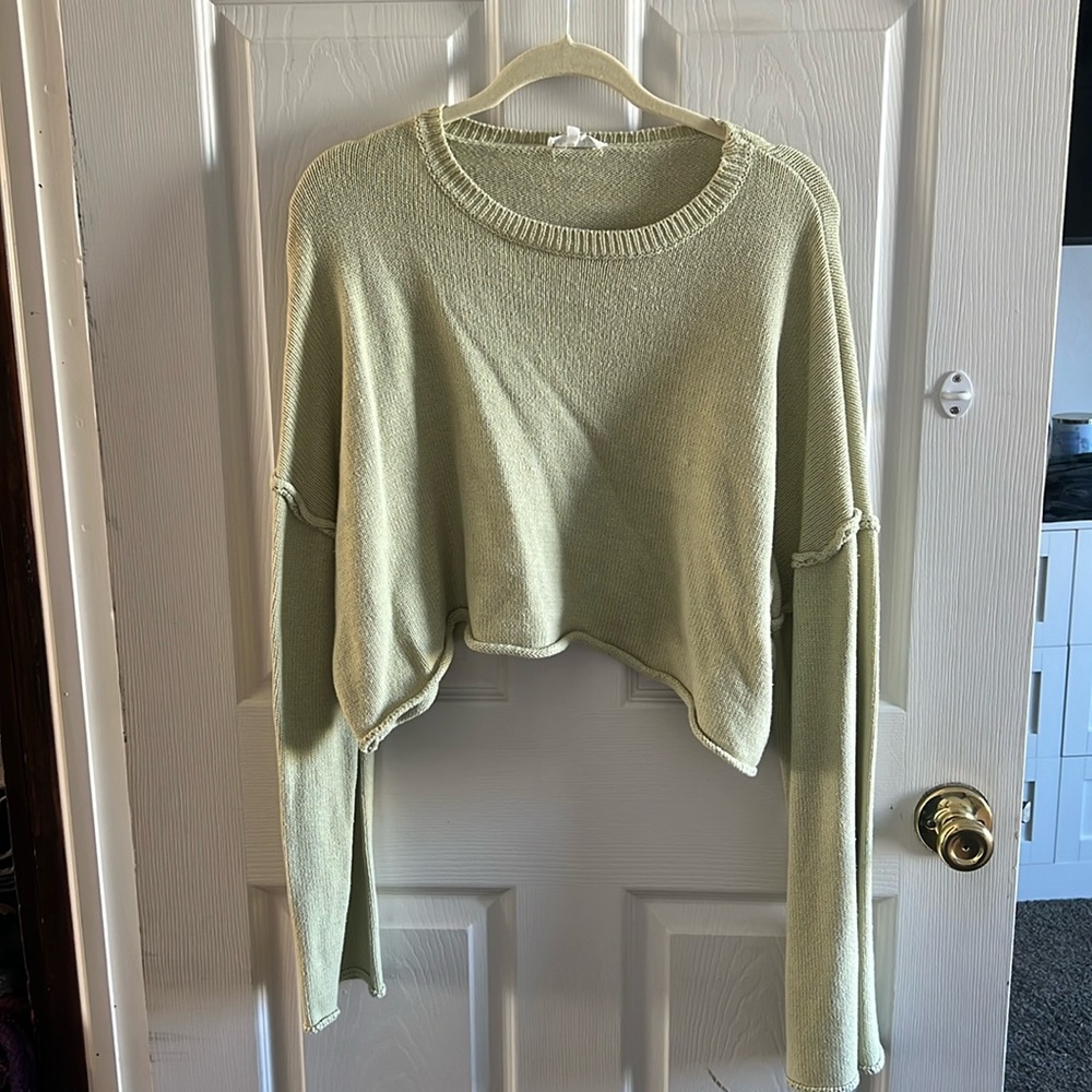 Light Green Cropped Sweater